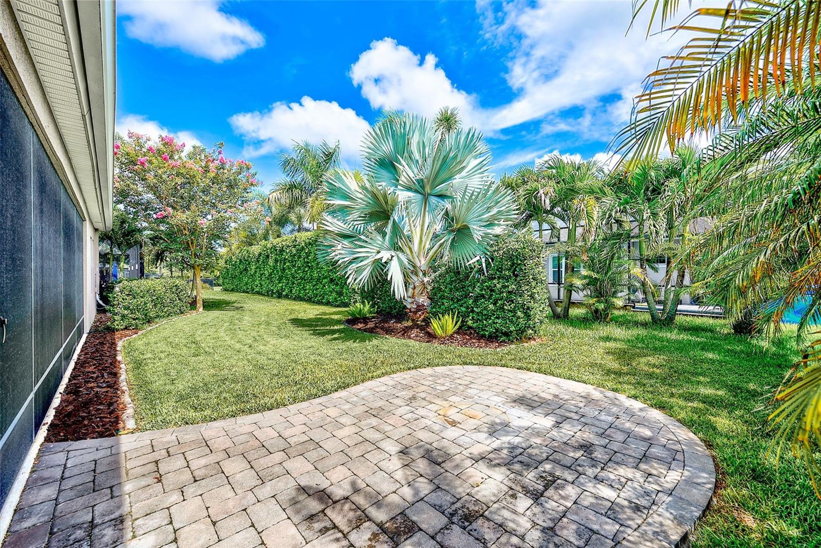 6916 NEOPOLITAN CT — photo 40