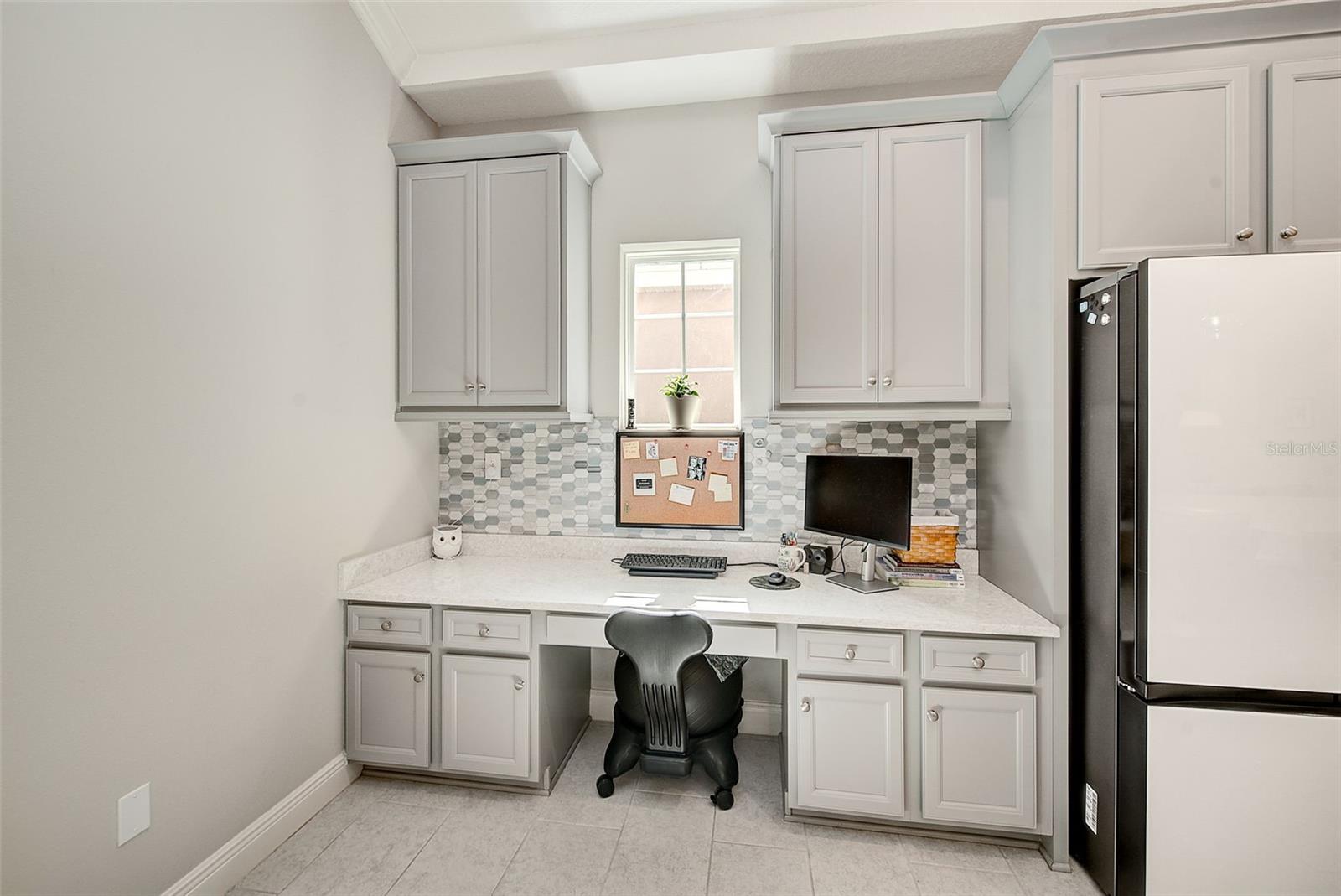 6916 NEOPOLITAN CT — photo 11