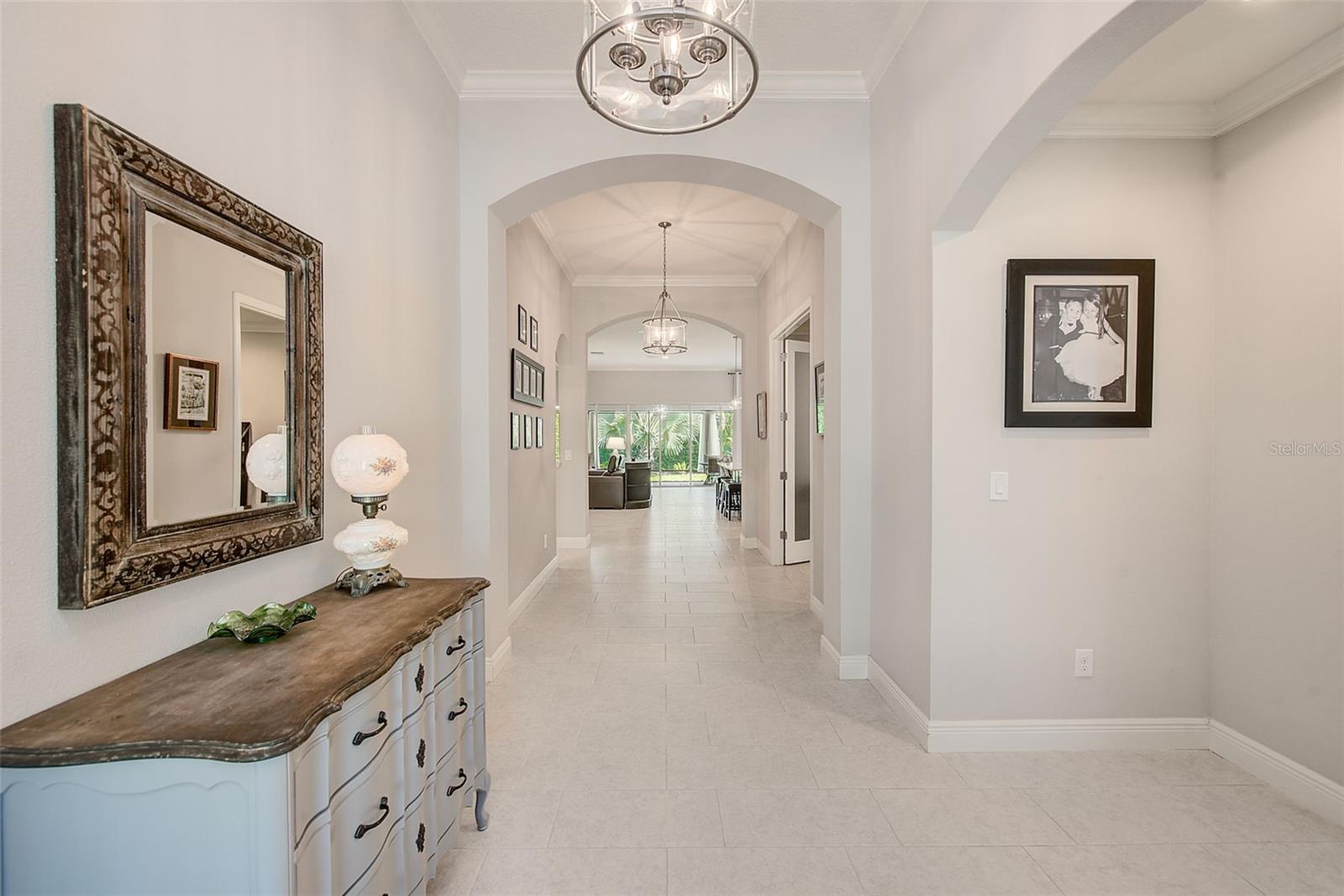 6916 NEOPOLITAN CT — photo 3