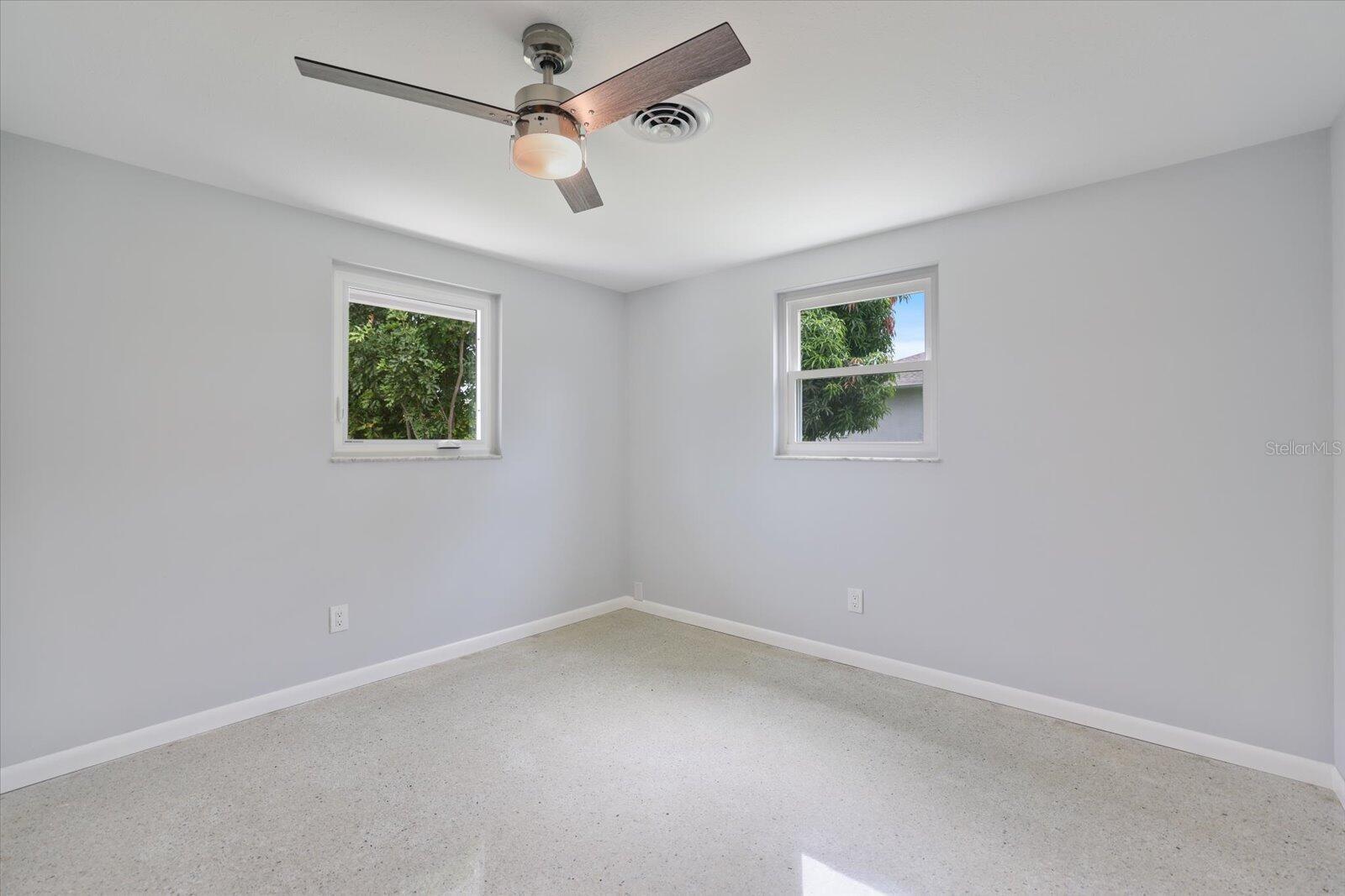 3485 ROSLYN RD — photo 16