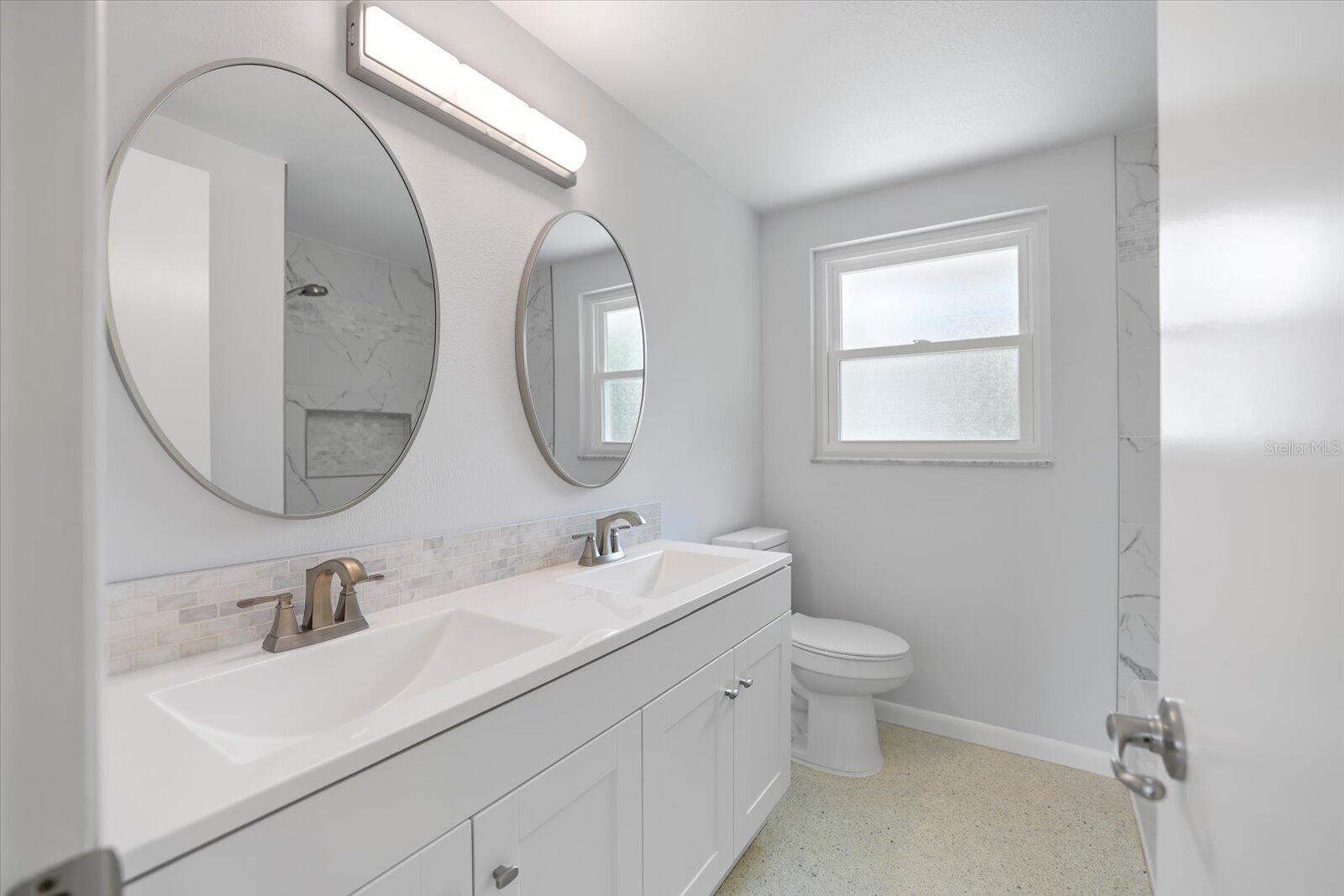 3485 ROSLYN RD — photo 12