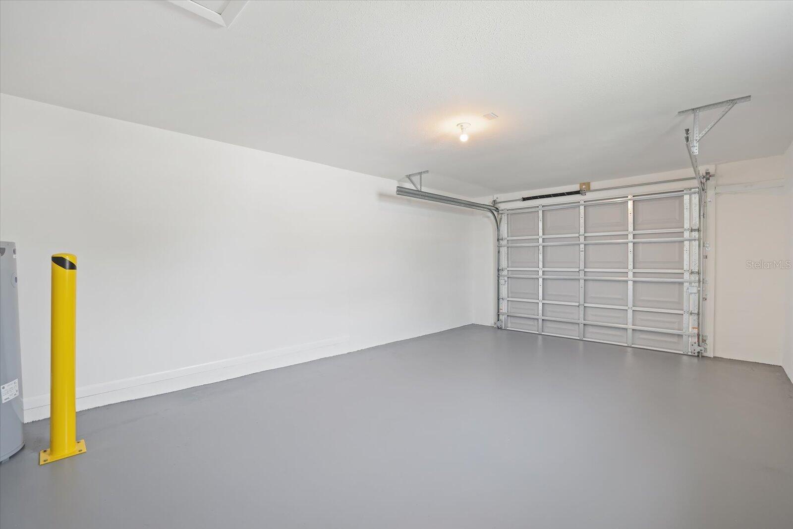 3485 ROSLYN RD — photo 27