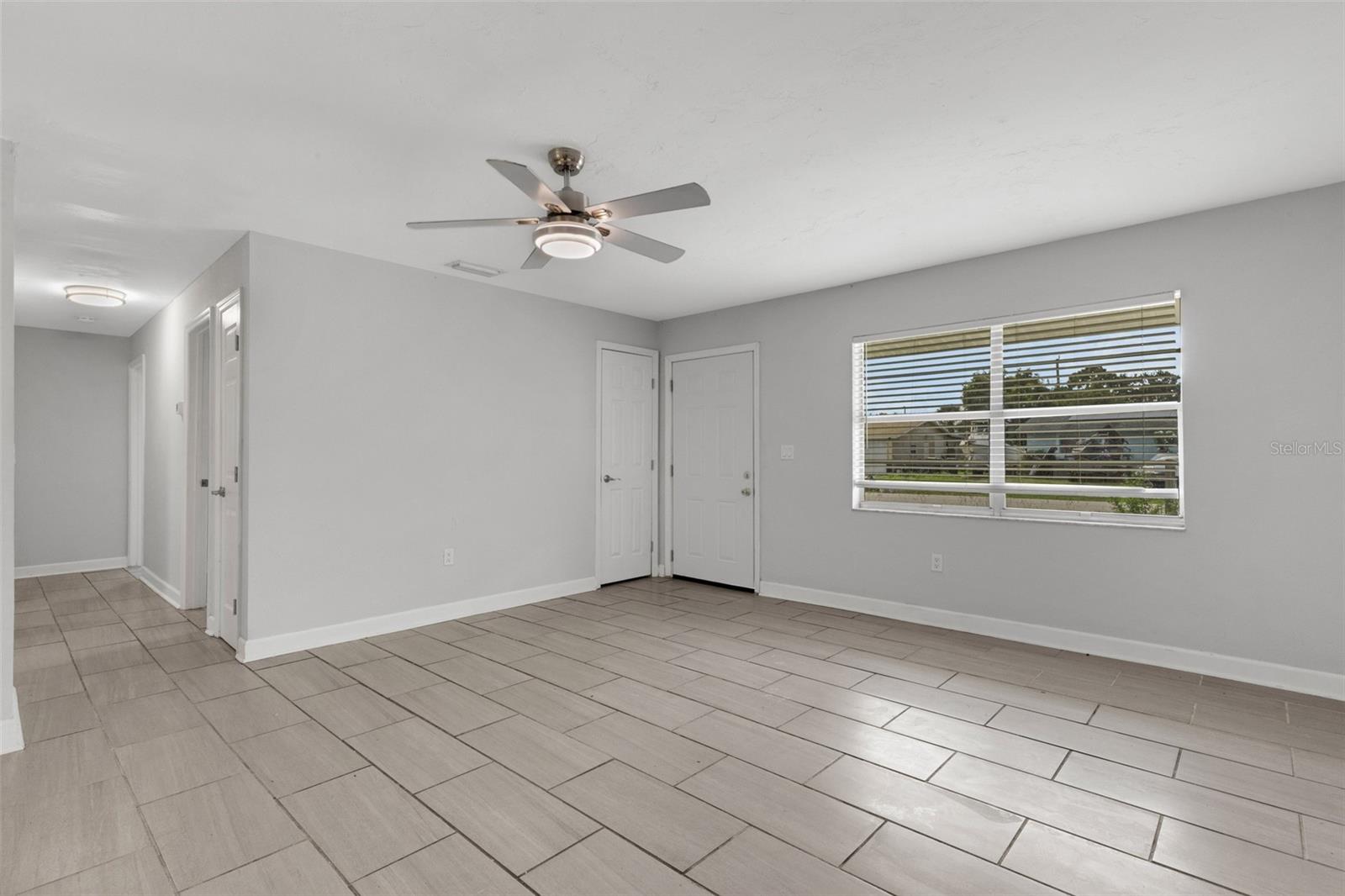 2522 STRATFORD DR — photo 6