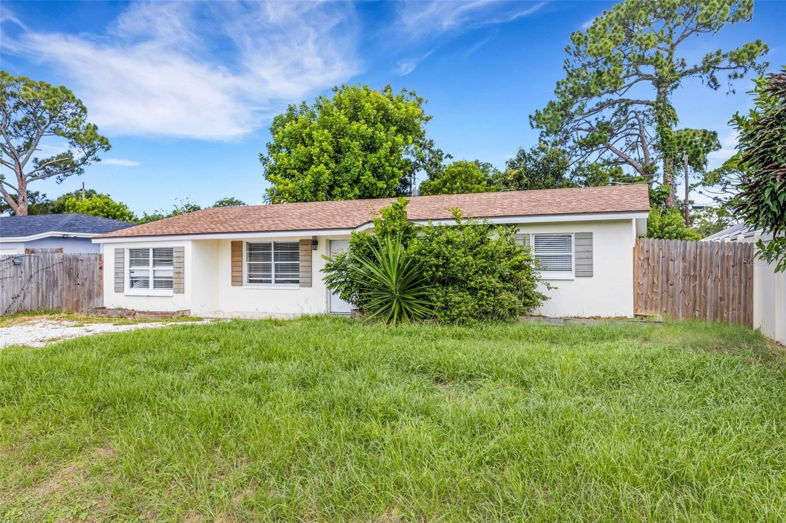 2522 STRATFORD DR — photo 3