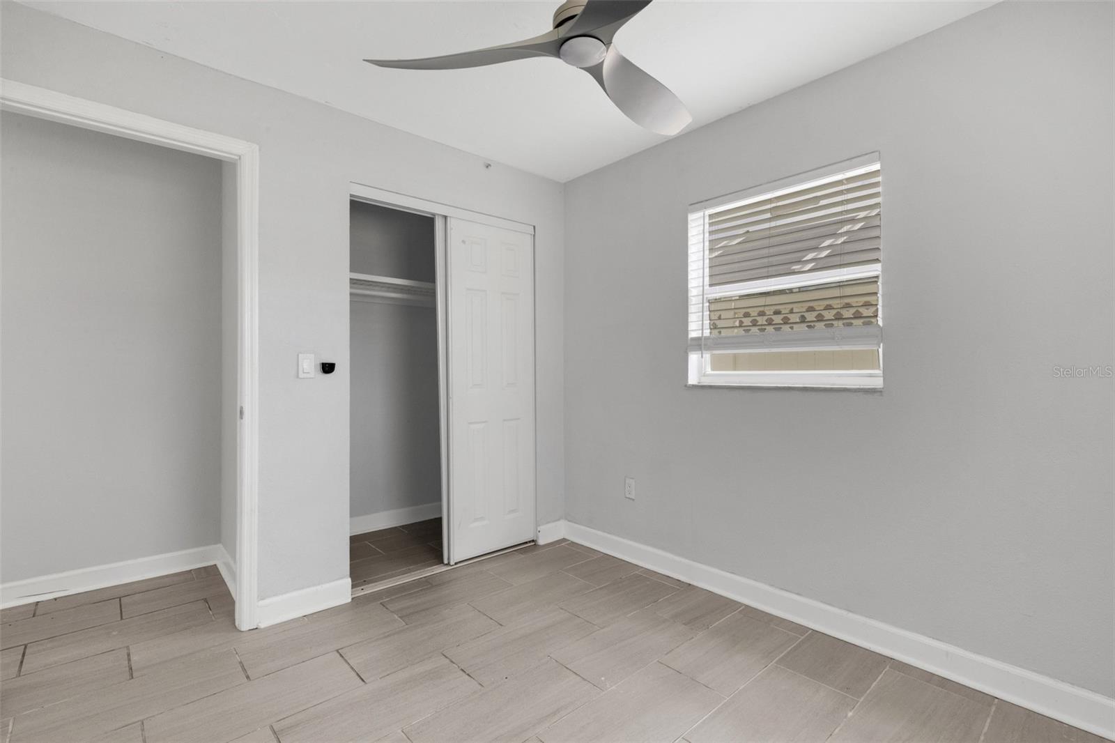 2522 STRATFORD DR — photo 26
