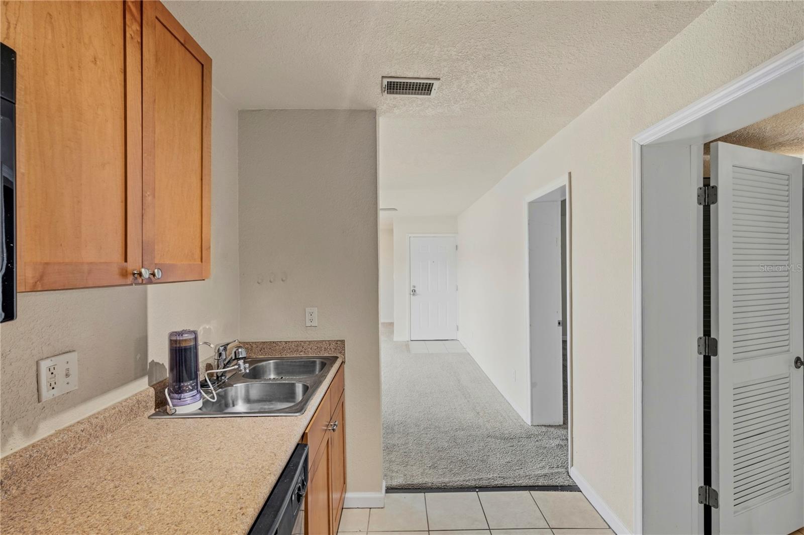 151 SEAHORSE DR SE #B — photo 10
