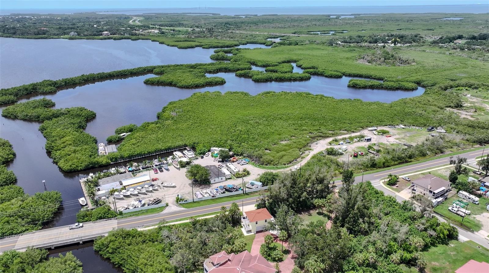 6817 BAYSHORE RD — photo 34