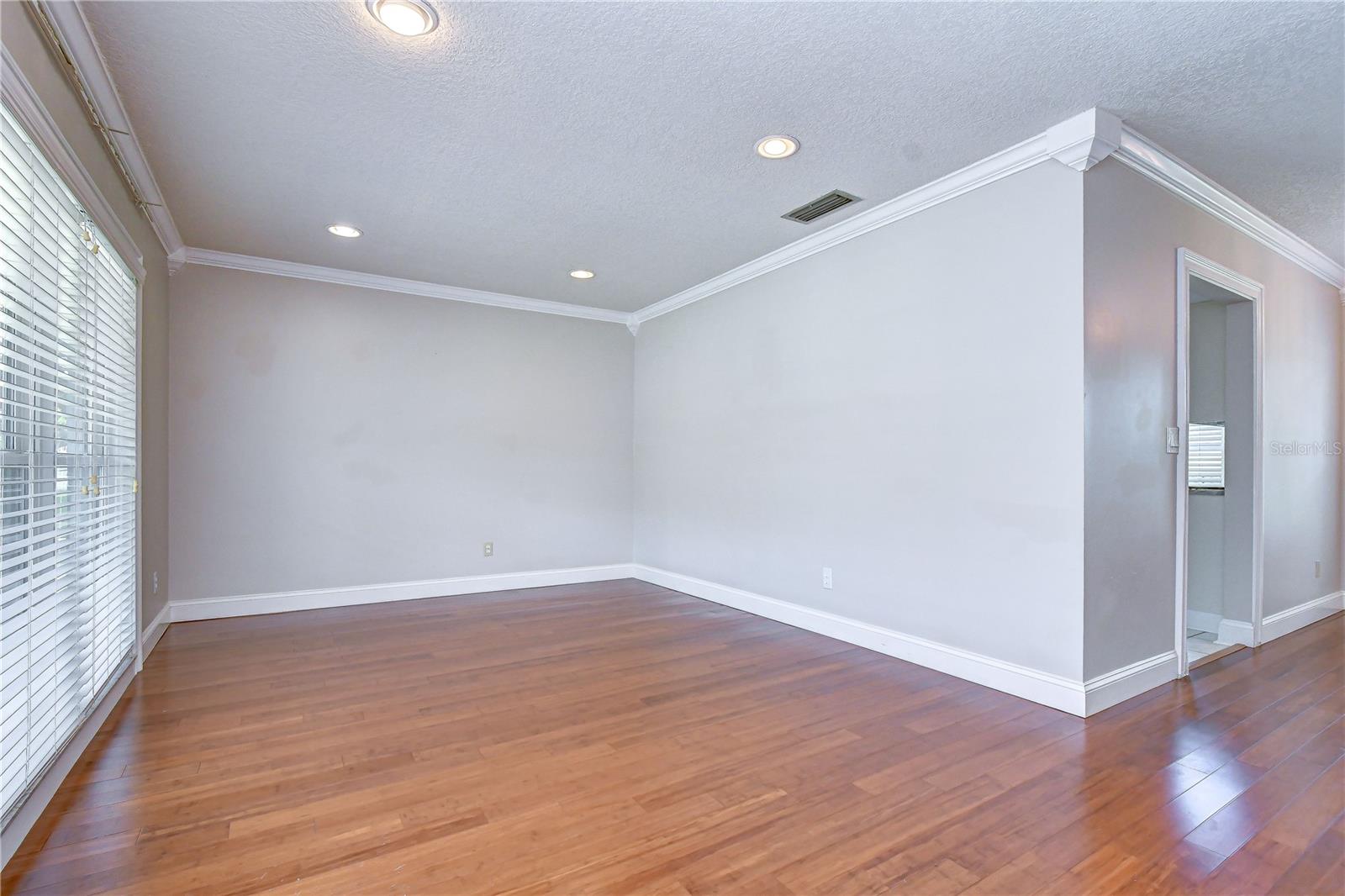 4723 SOUTHBREEZE DR — photo 4
