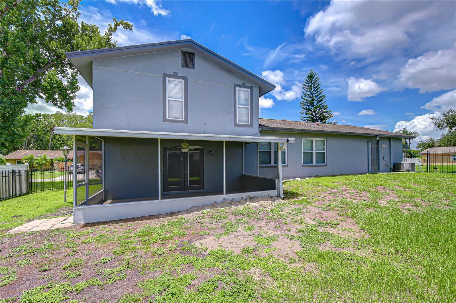 4723 SOUTHBREEZE DR — photo 35
