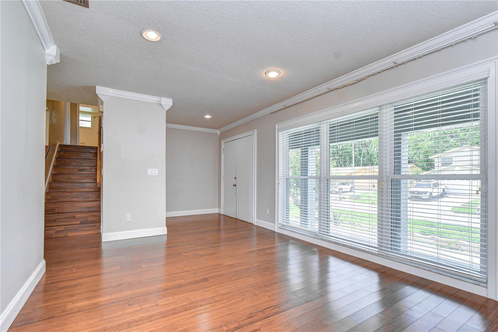 4723 SOUTHBREEZE DR — photo 7