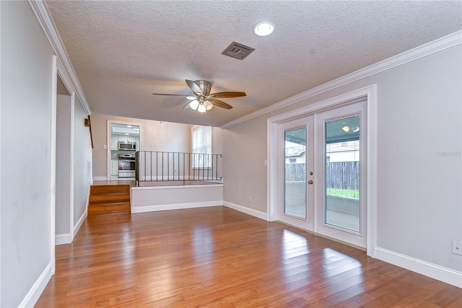 4723 SOUTHBREEZE DR — photo 16