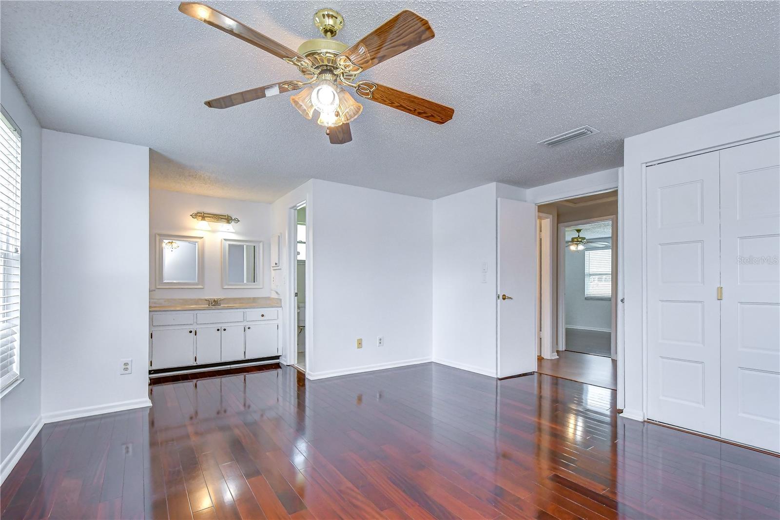 4723 SOUTHBREEZE DR — photo 19