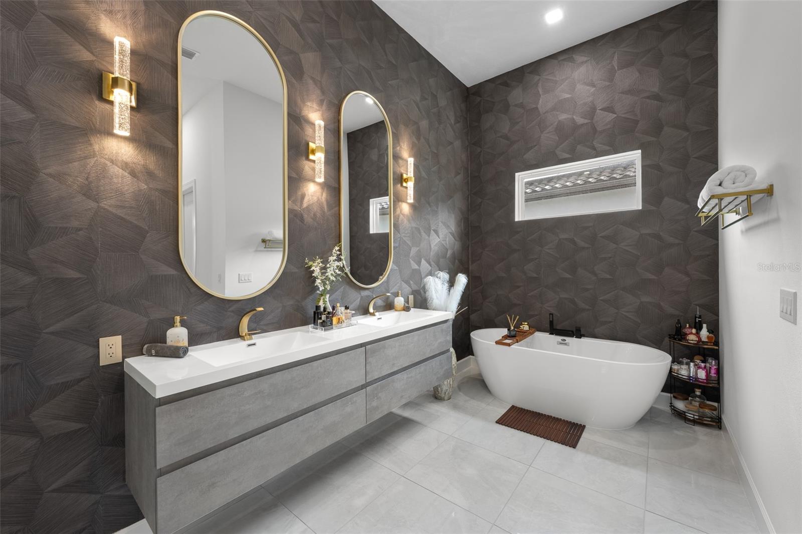 34135 TOMPION WAY — photo 60