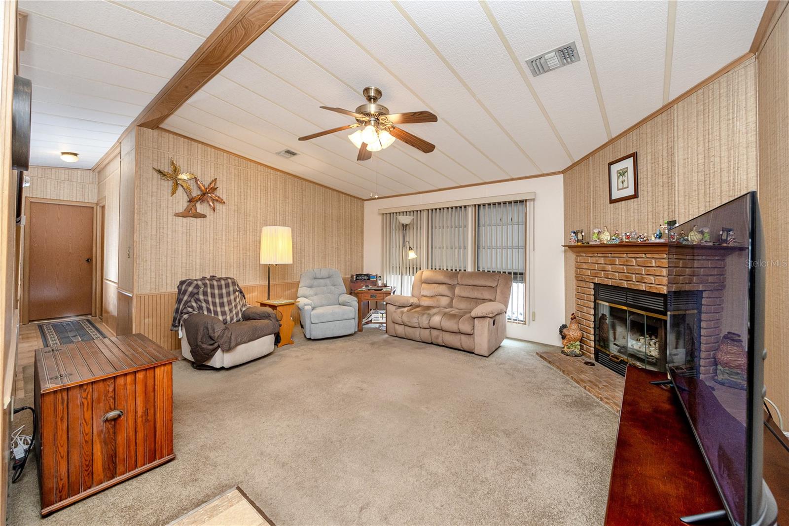 6821 AMERICANA DR NE #106 — photo 5