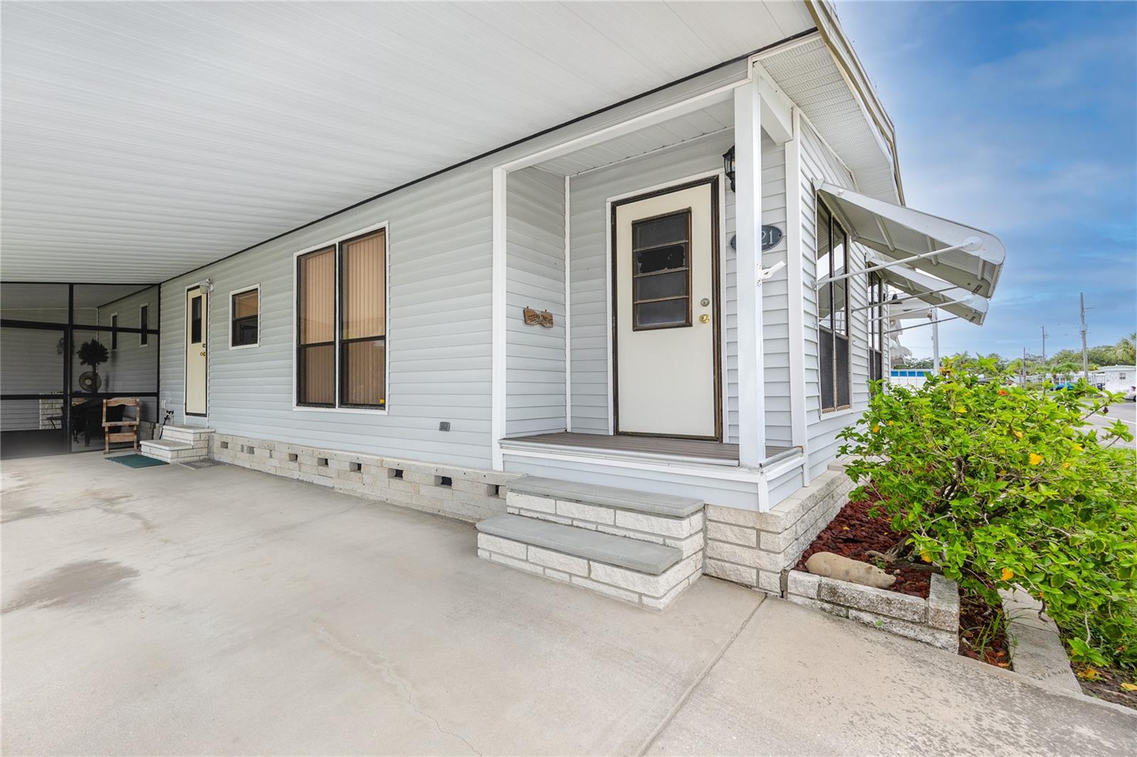 6821 AMERICANA DR NE #106 — photo 14