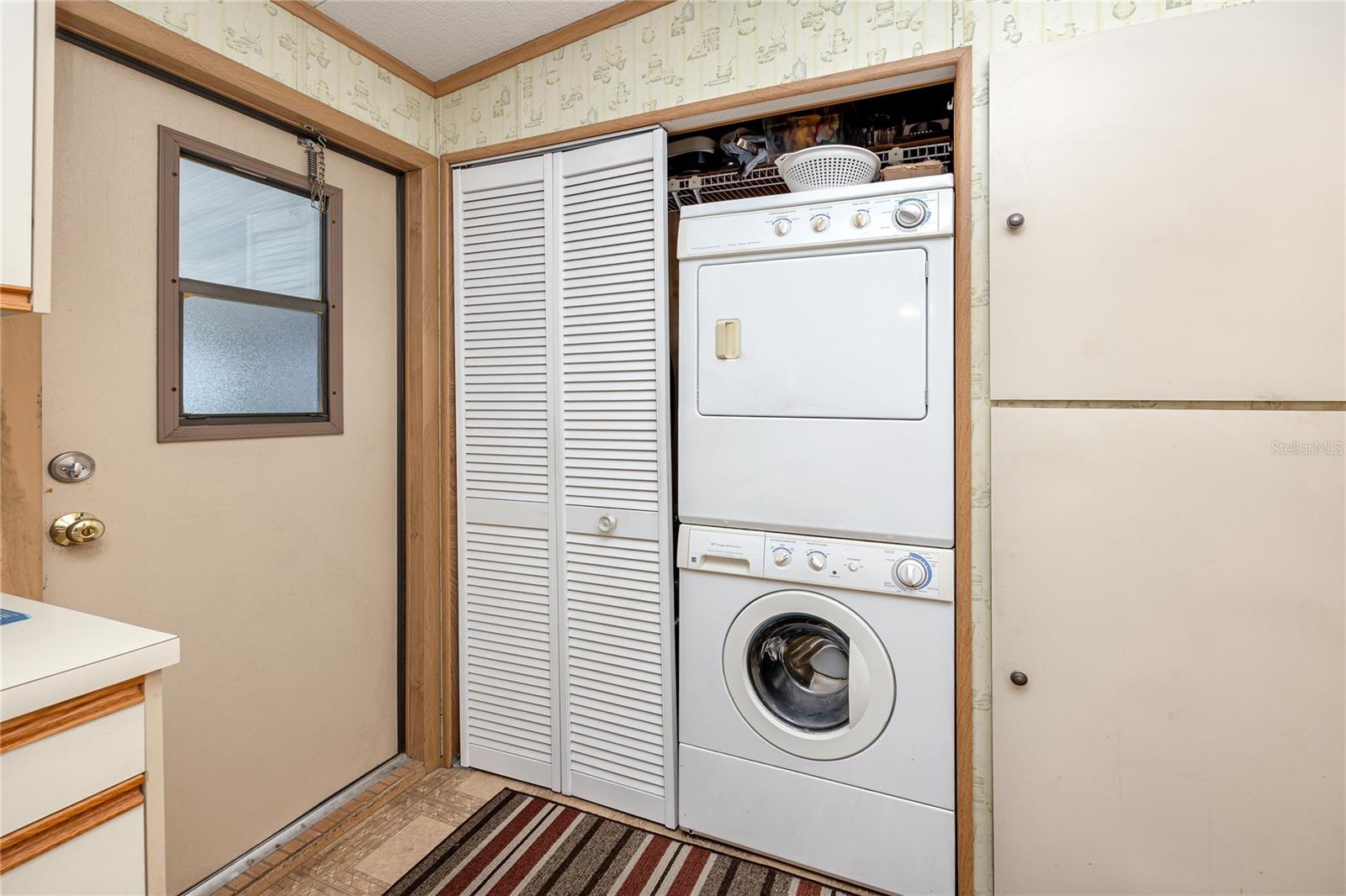 6821 AMERICANA DR NE #106 — photo 9