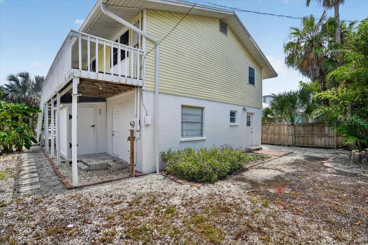 524 SPRING AVE — photo 22