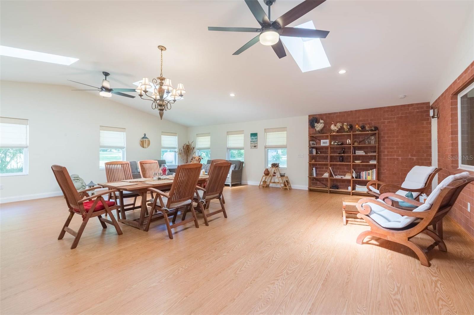 34211 BLANTON RD — photo 6