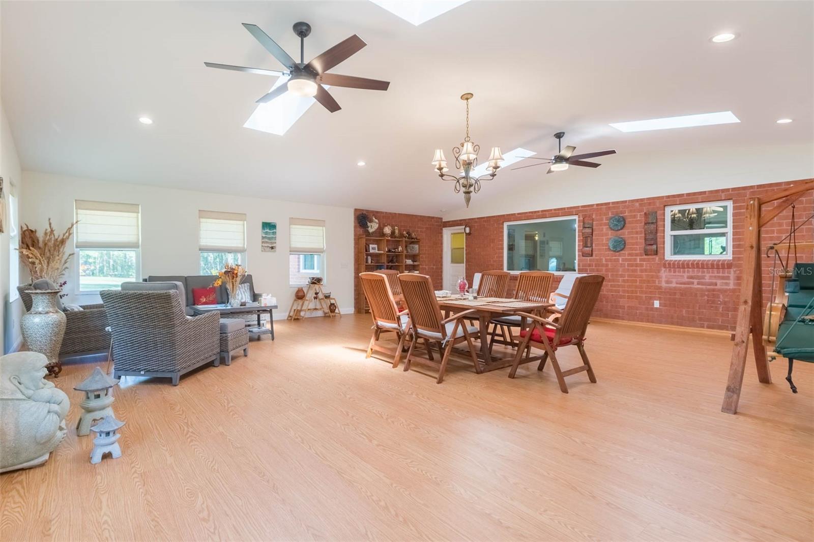 34211 BLANTON RD — photo 9
