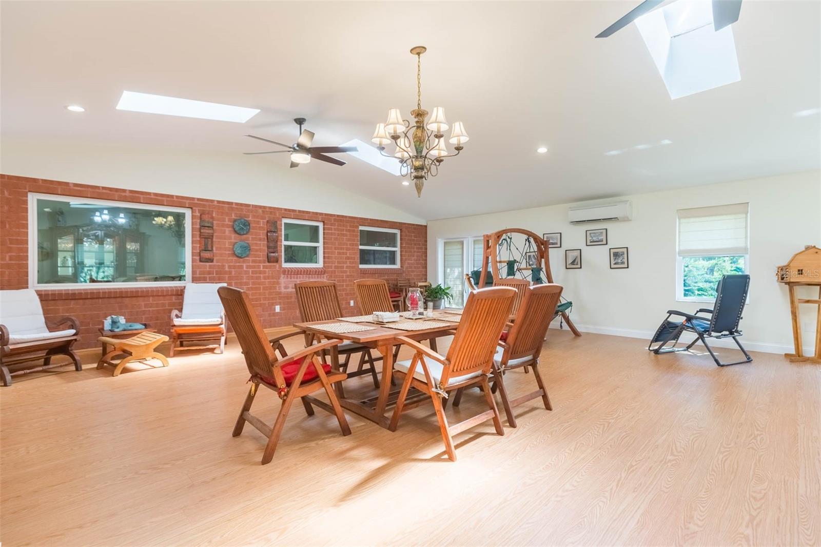 34211 BLANTON RD — photo 8