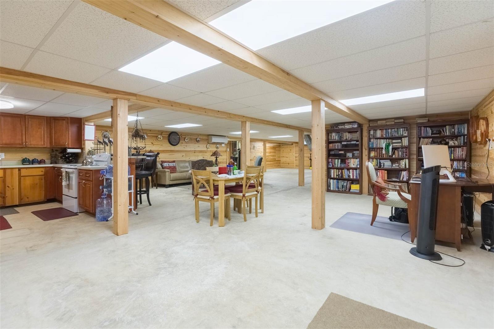 34211 BLANTON RD — photo 44