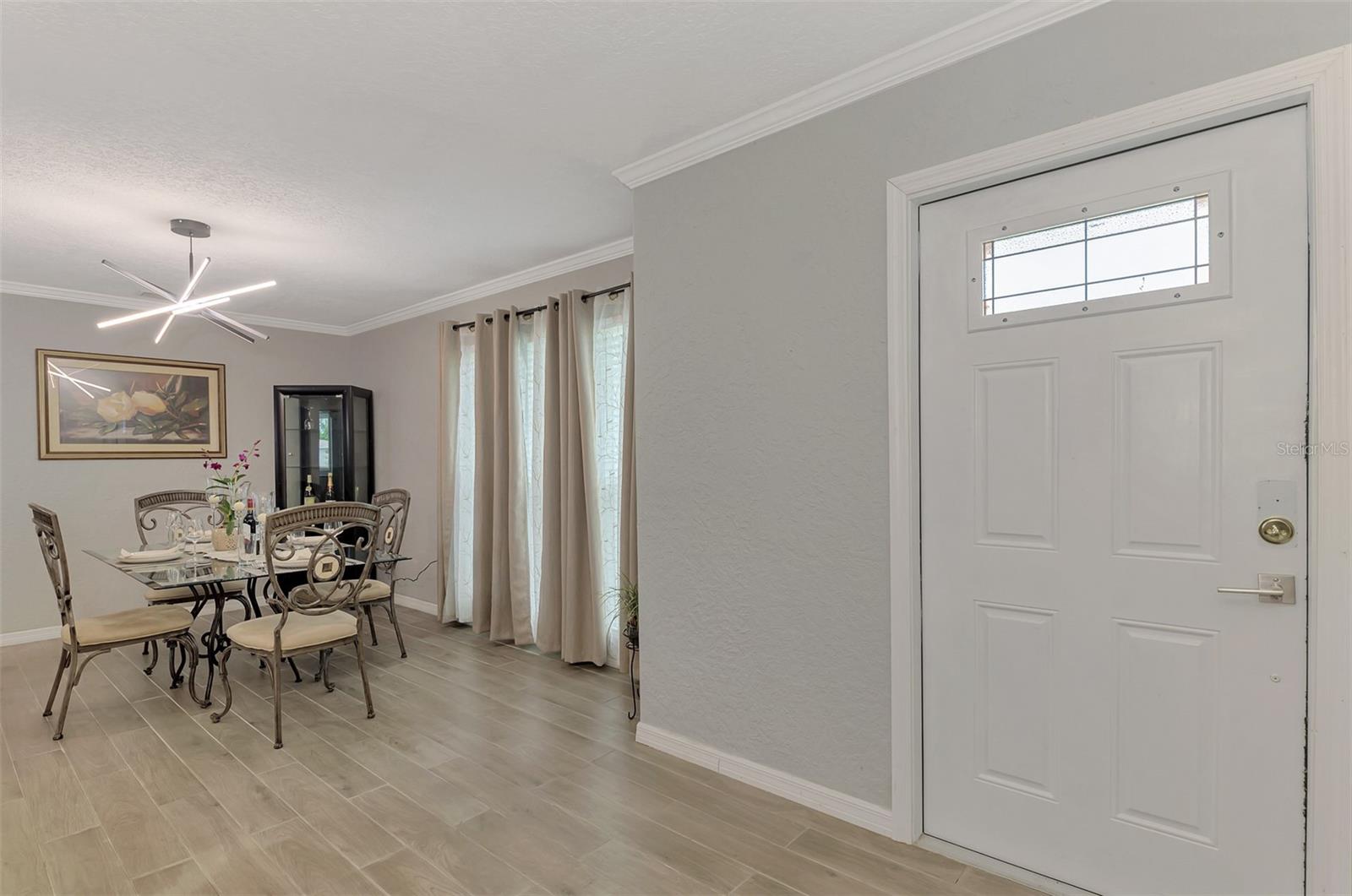 4240 SHAMROCK DR — photo 7