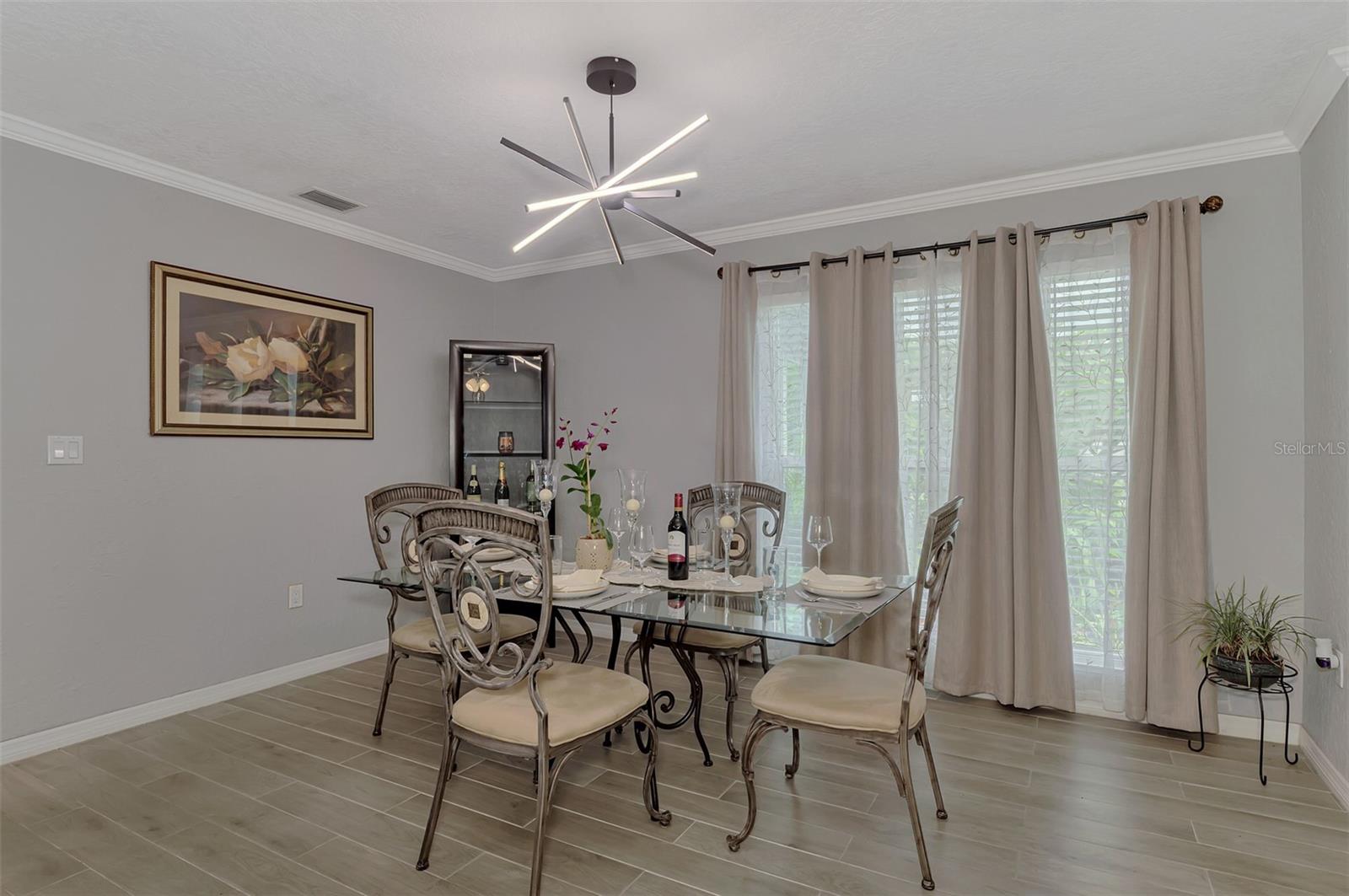 4240 SHAMROCK DR — photo 13