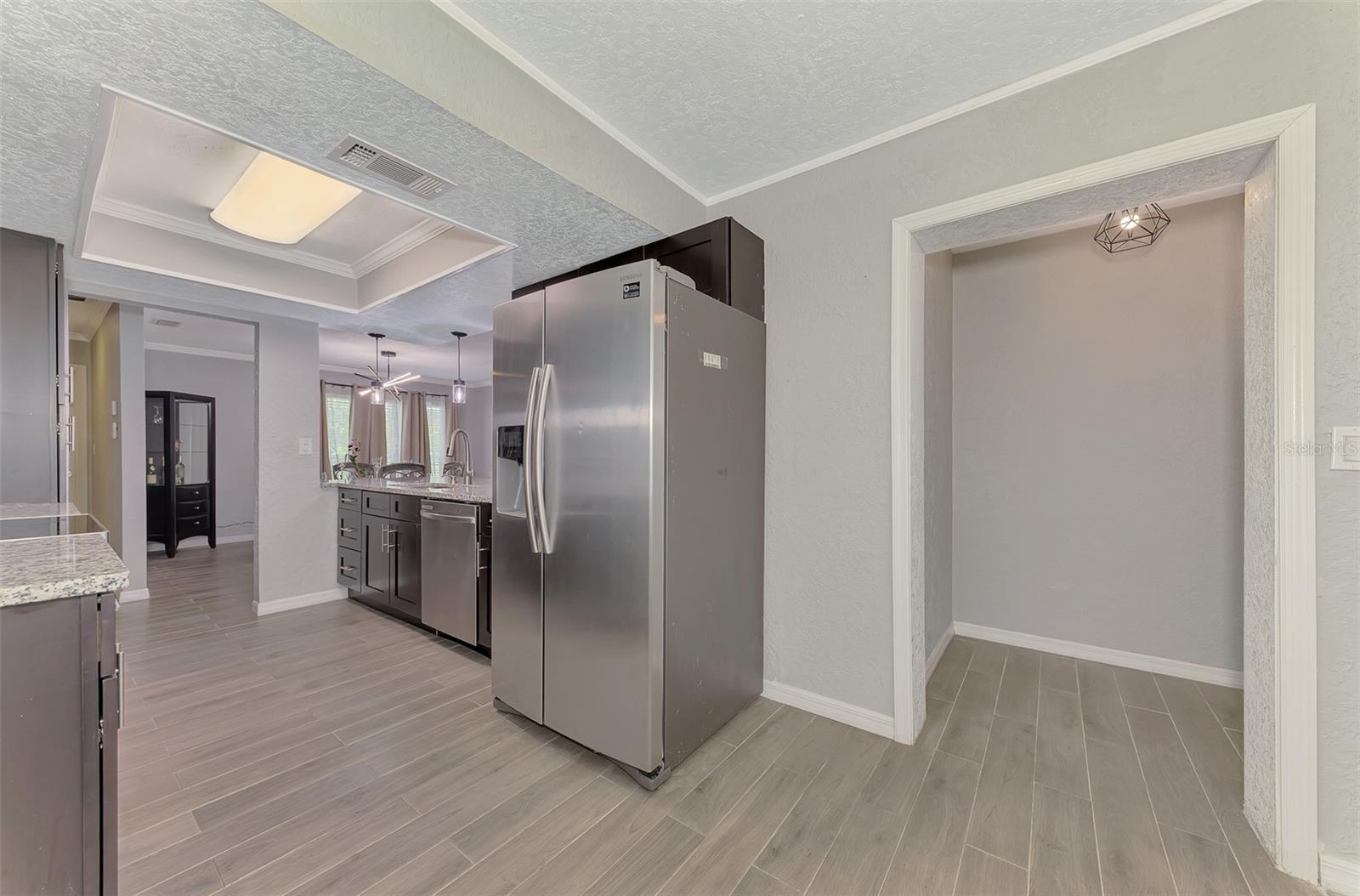 4240 SHAMROCK DR — photo 23