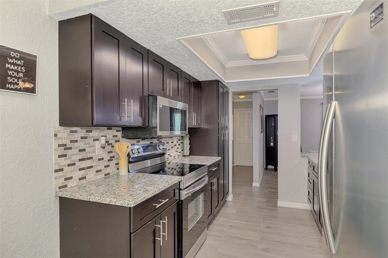 4240 SHAMROCK DR — photo 24