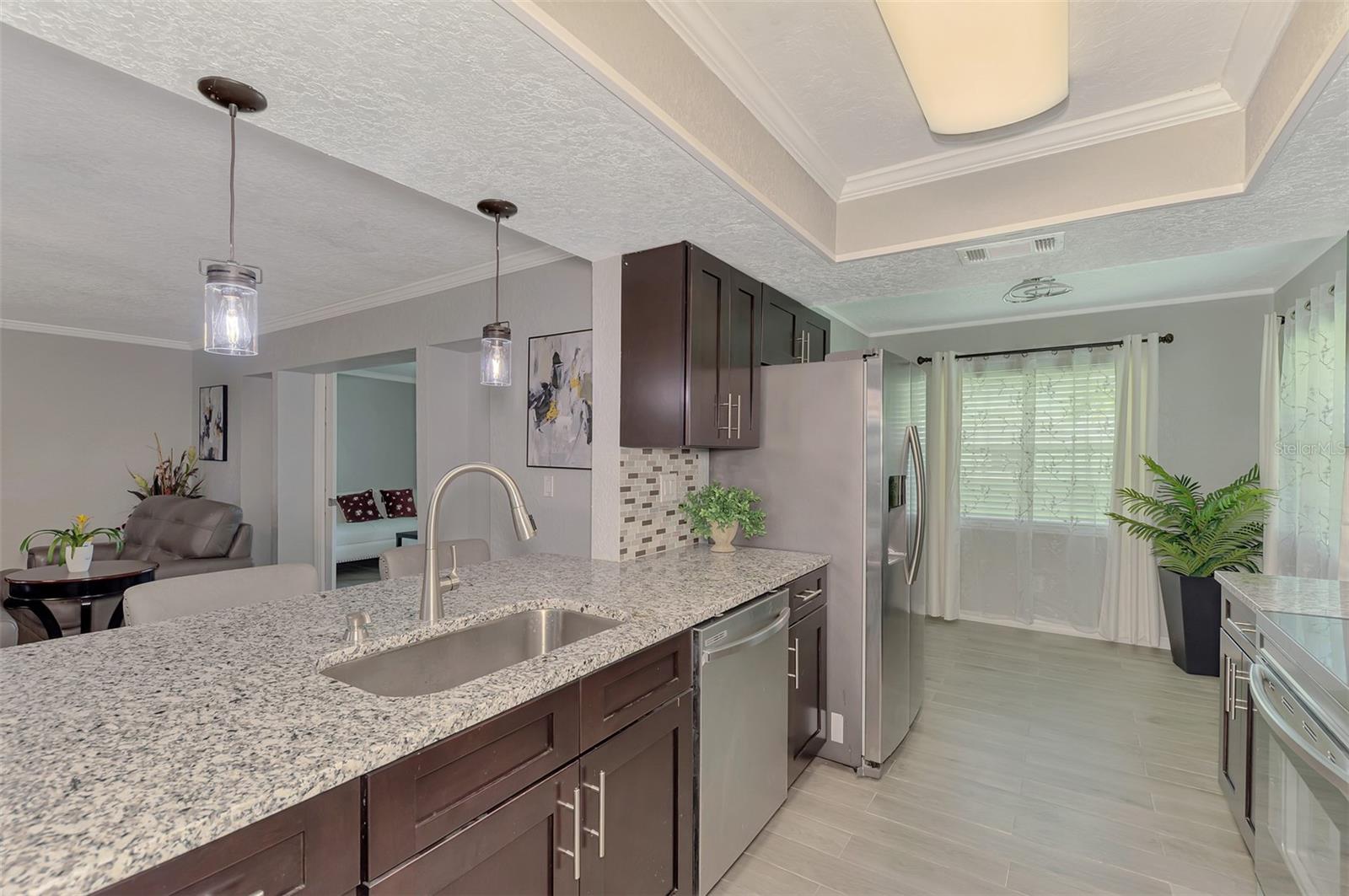 4240 SHAMROCK DR — photo 21