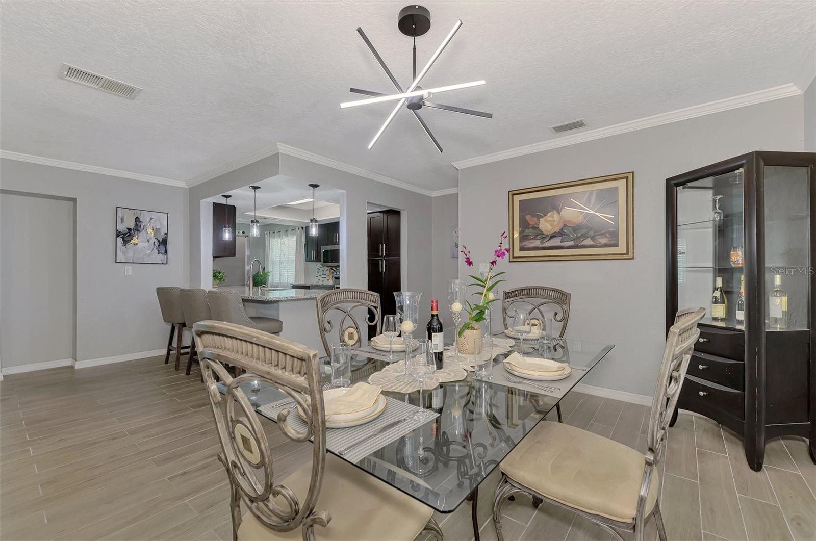 4240 SHAMROCK DR — photo 16