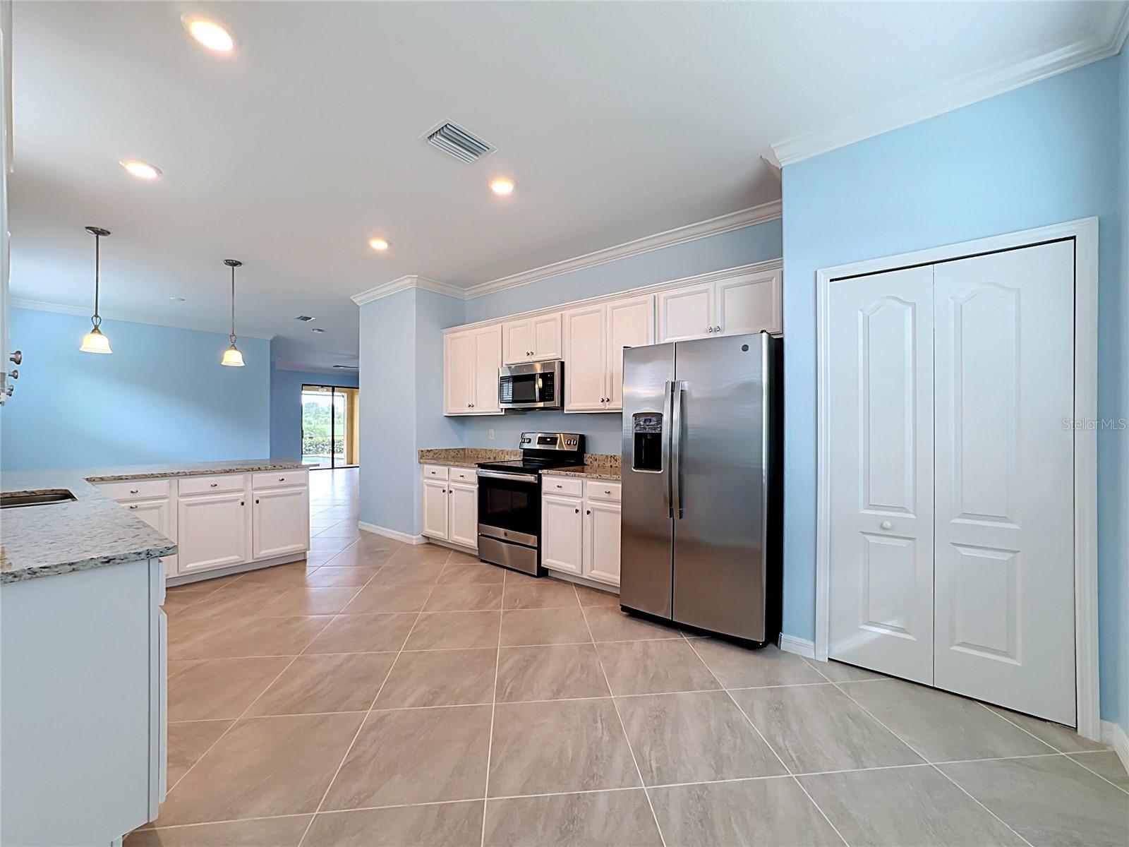 10185 COLUBRINA DR — photo 17