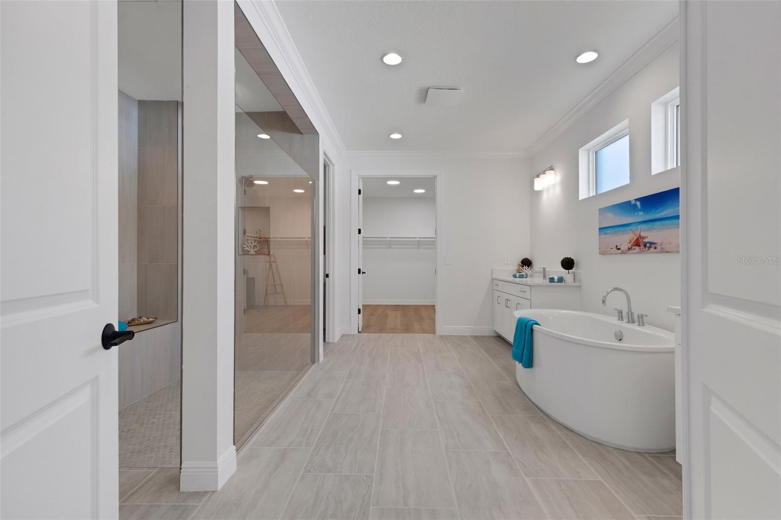 1669 LUGANO CIR — photo 36