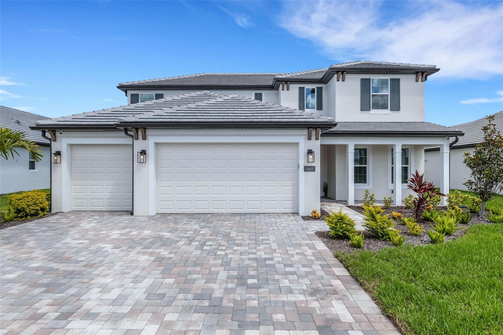 1669 LUGANO CIR — photo 87