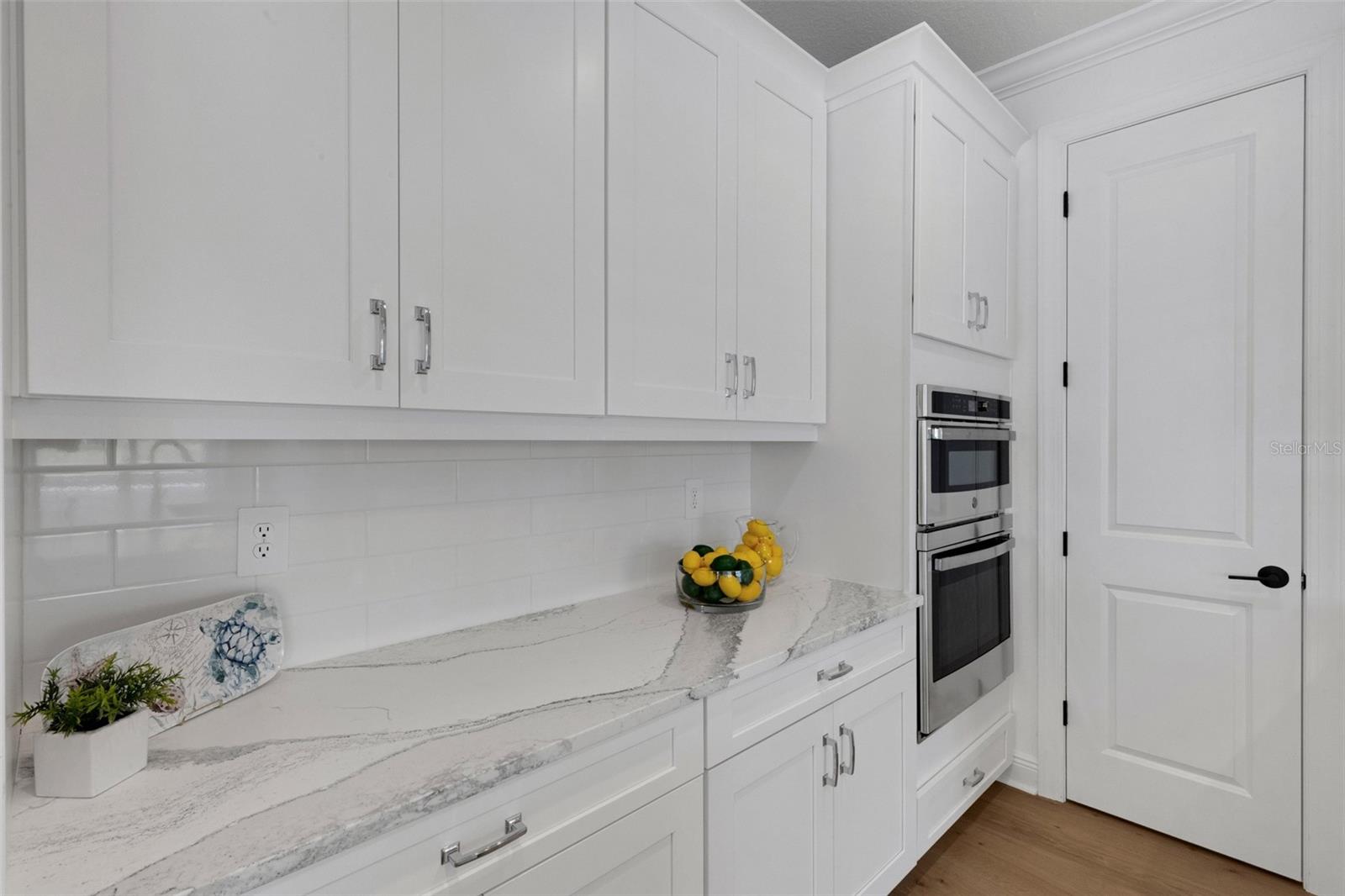1669 LUGANO CIR — photo 12