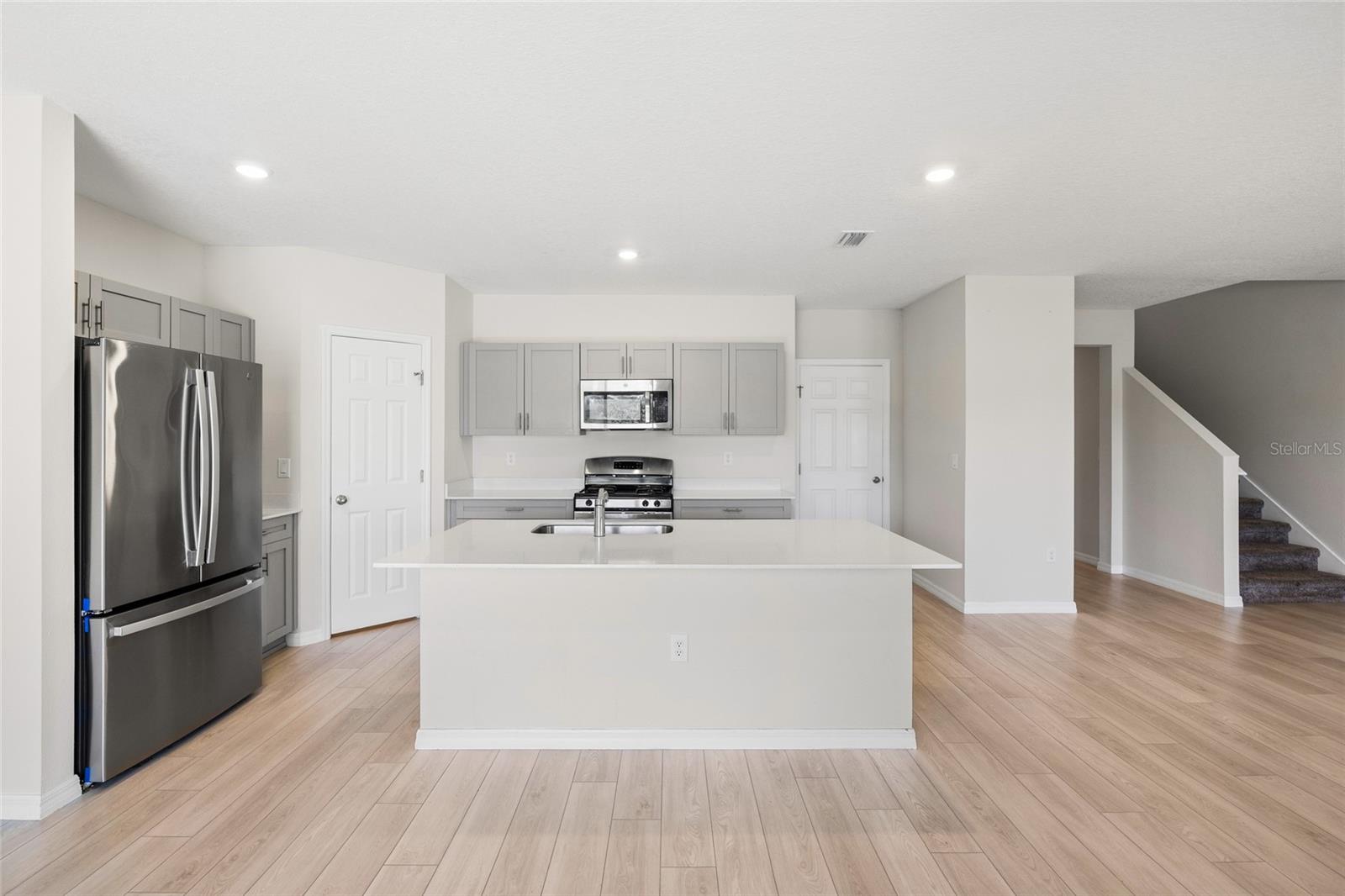 14886 SUMMER BRANCH DR — photo 8