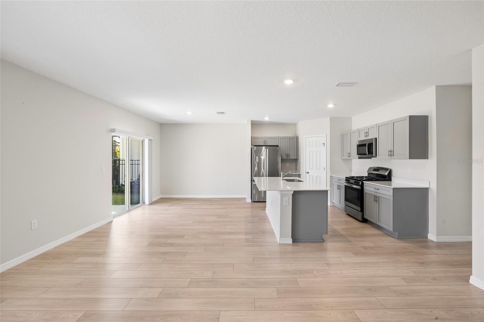 14886 SUMMER BRANCH DR — photo 12