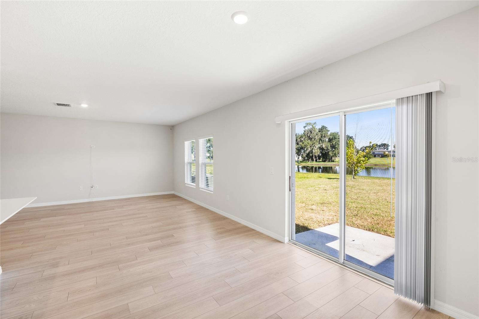 14886 SUMMER BRANCH DR — photo 17