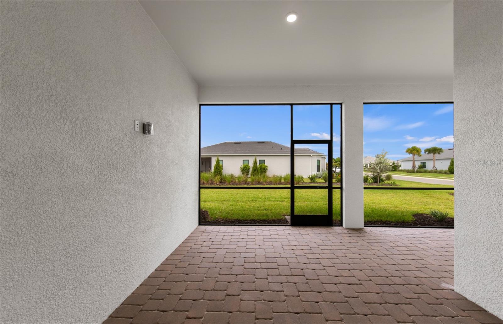 5006 GOLDEN SHORE CT — photo 24