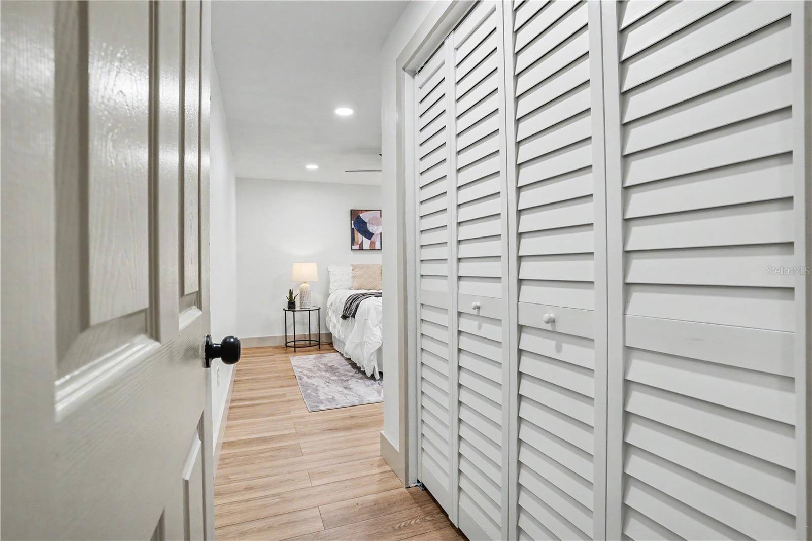 11928 TEMPLE CT — photo 18