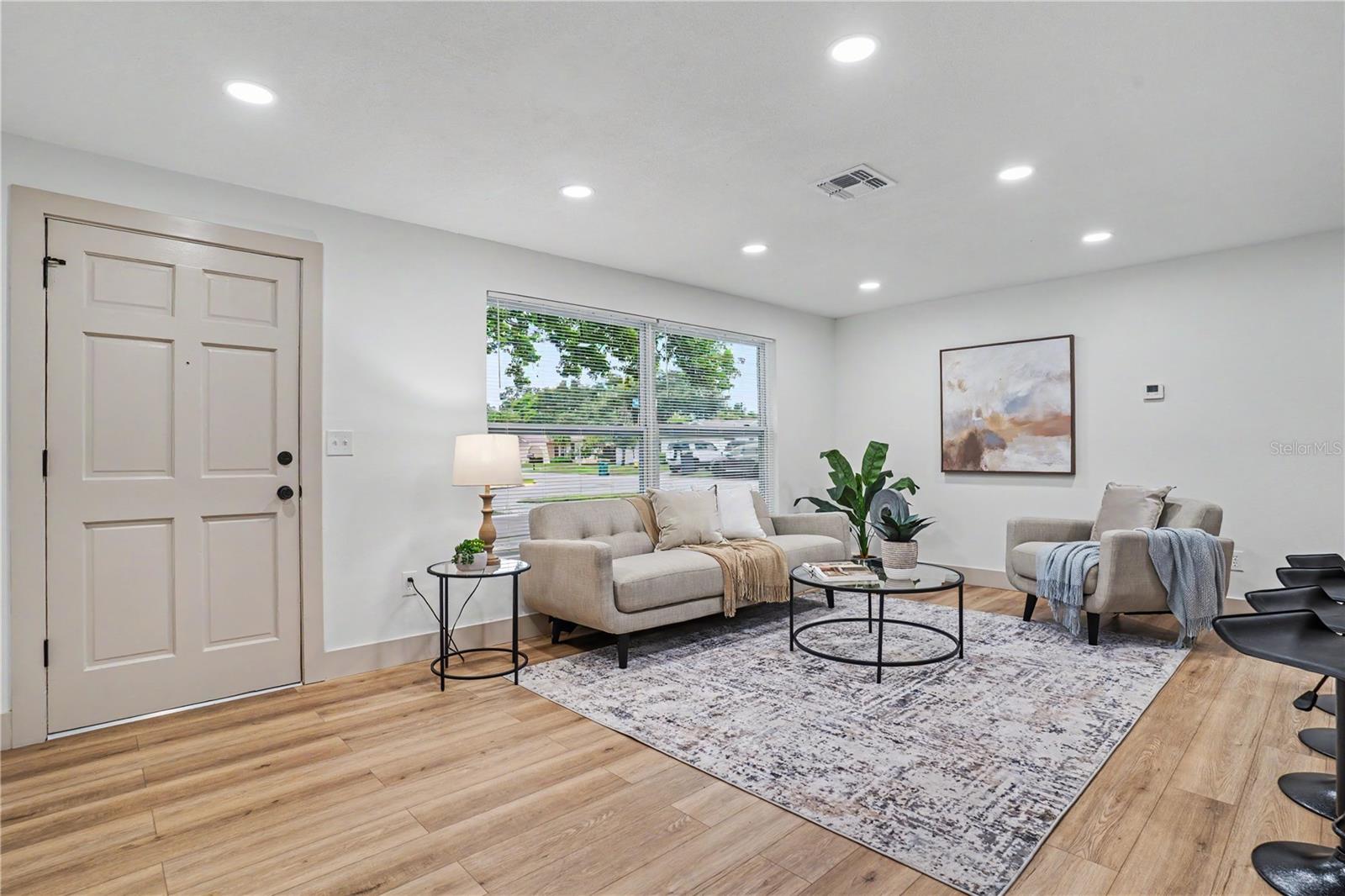 11928 TEMPLE CT — photo 6