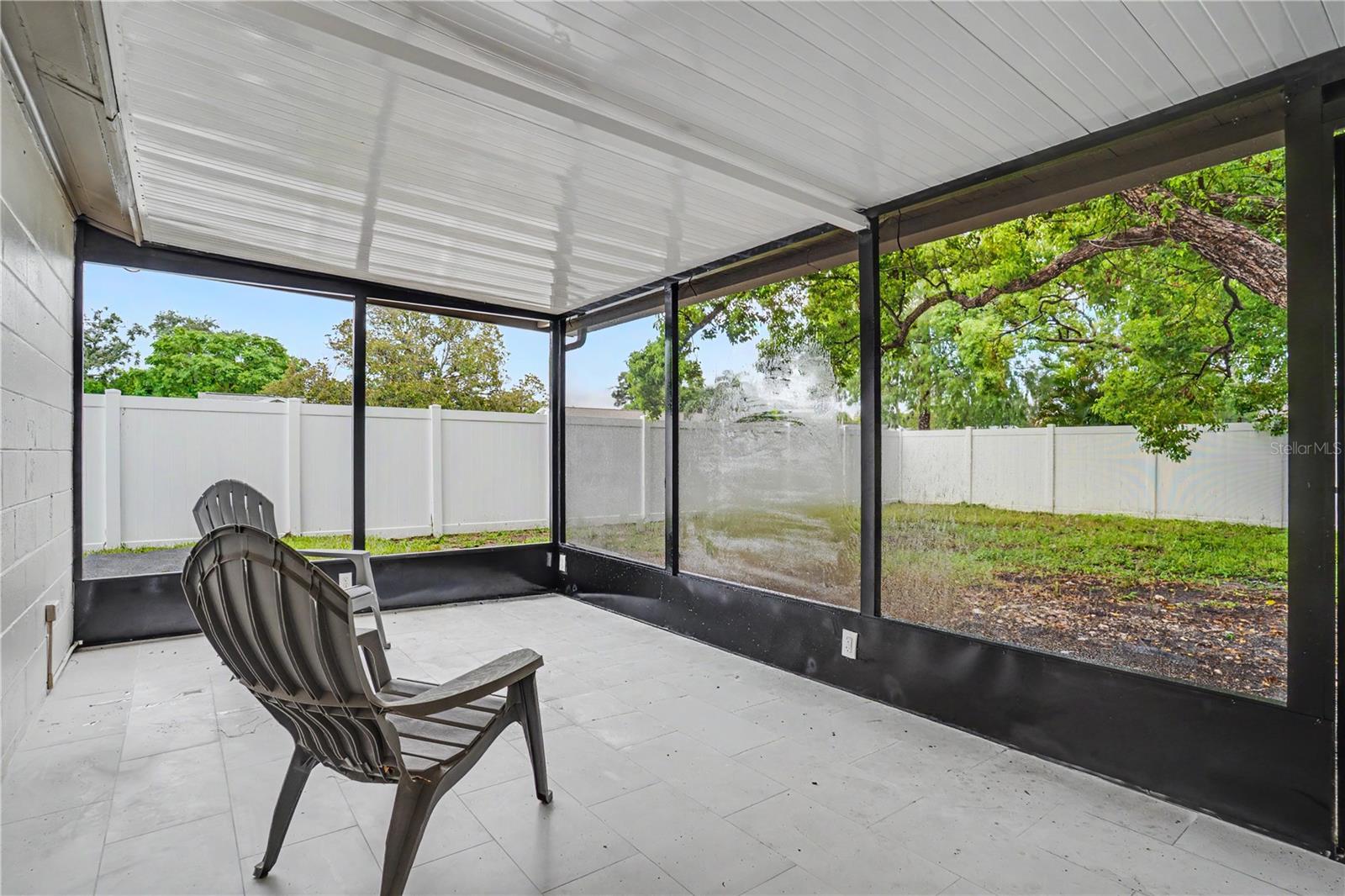 11928 TEMPLE CT — photo 32
