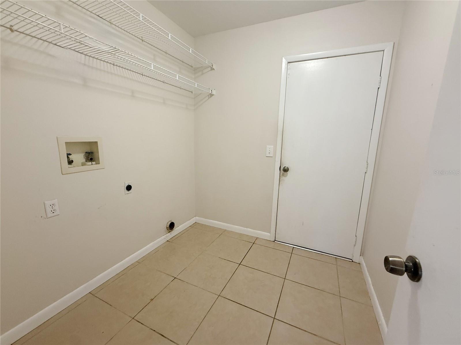 13311 HOLLOWBEND LN — photo 18