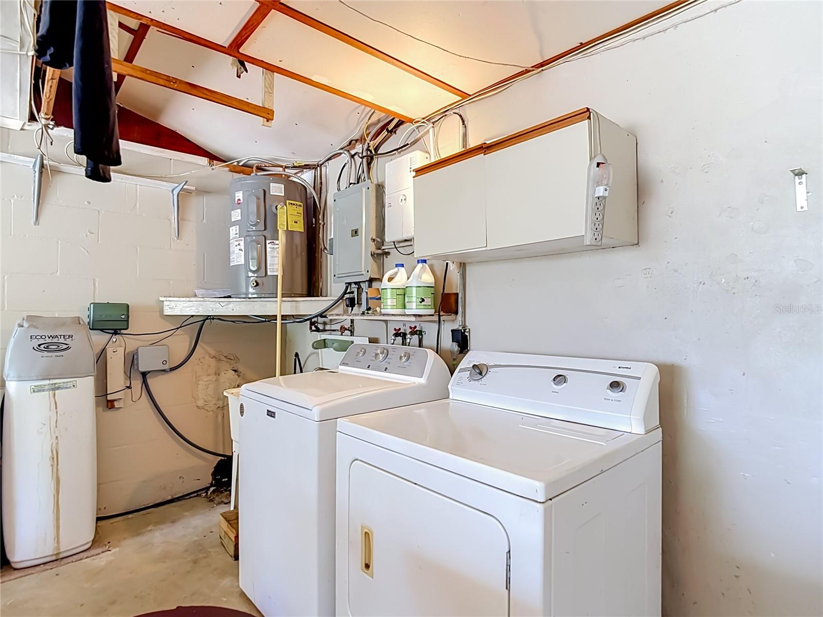 3641 WELLINGTON DR — photo 55
