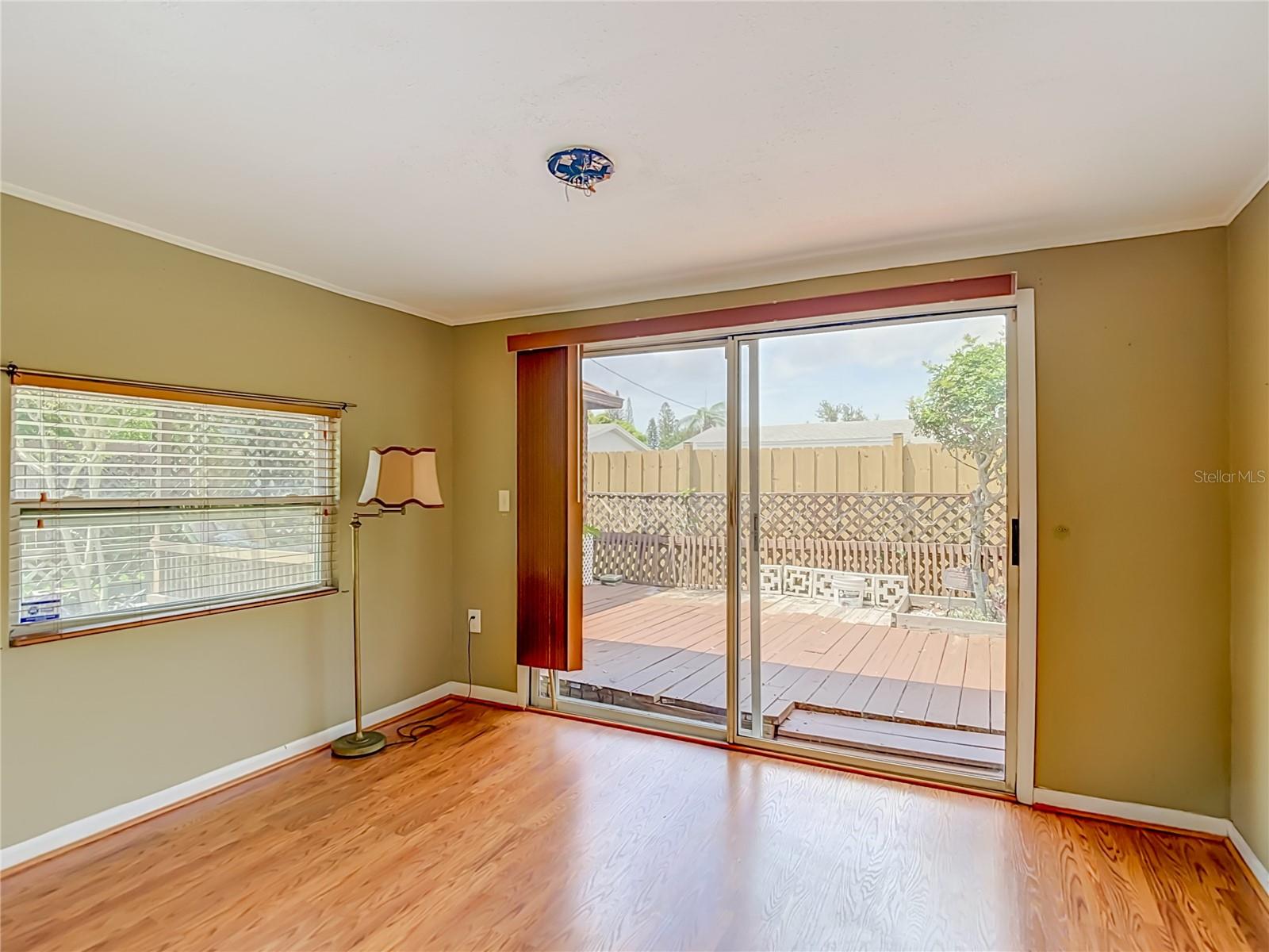 3641 WELLINGTON DR — photo 37
