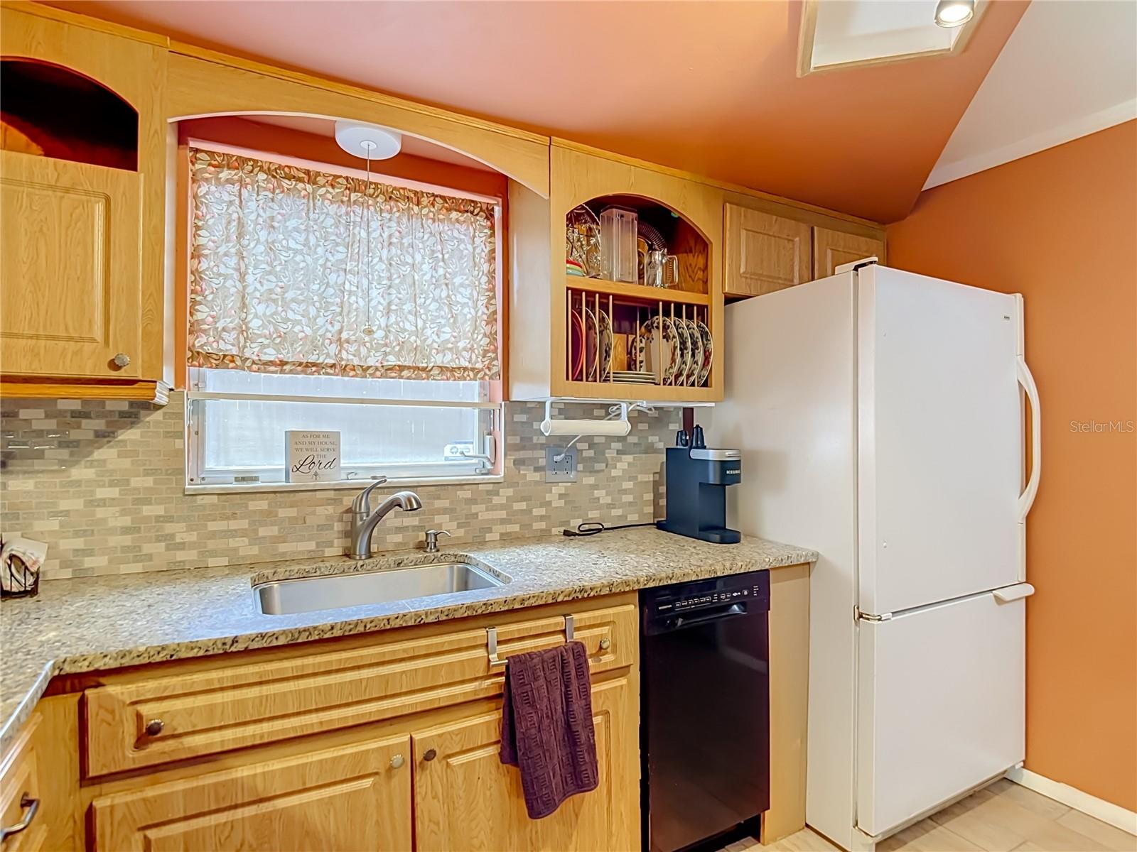 3641 WELLINGTON DR — photo 22