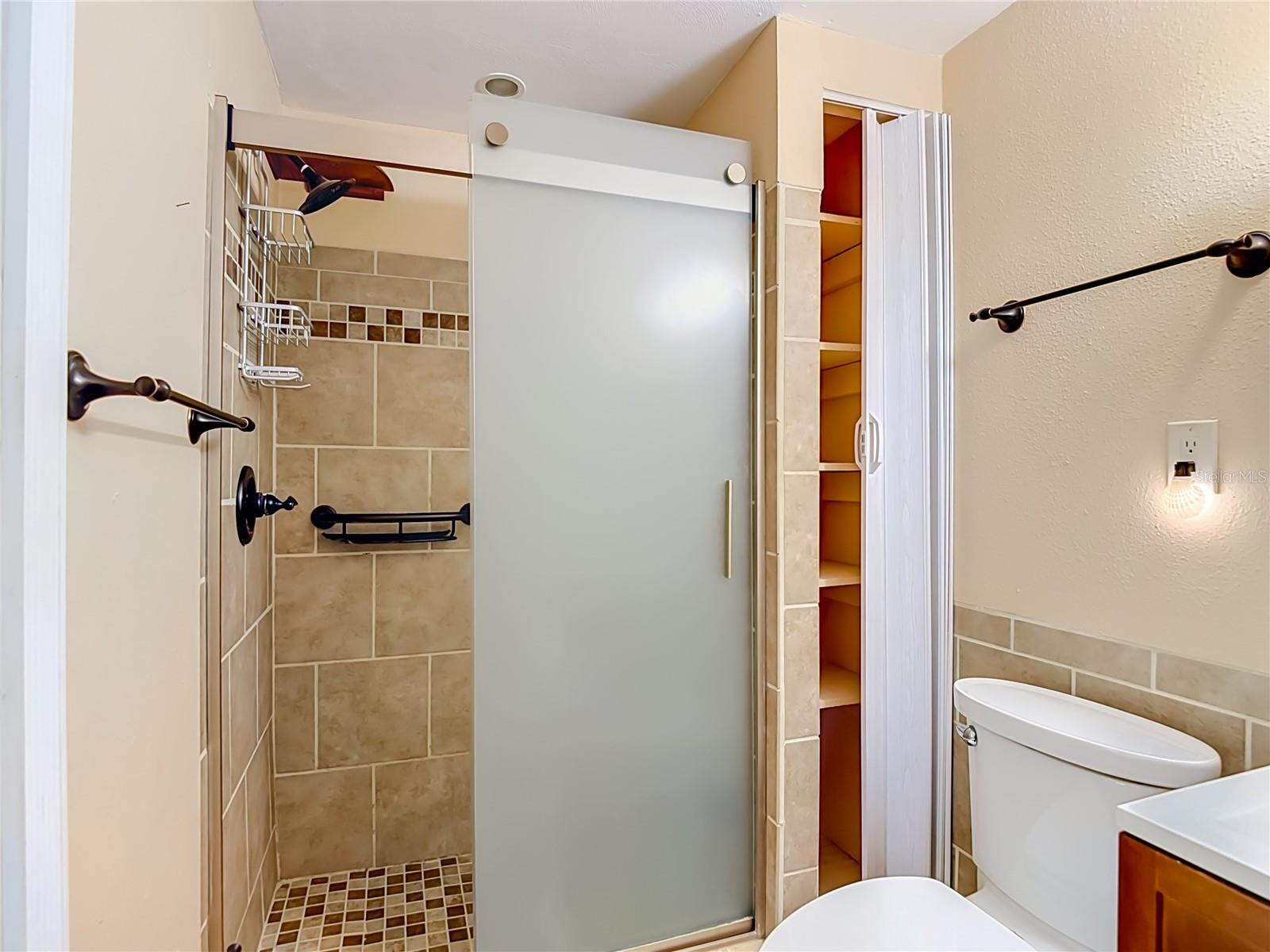 3641 WELLINGTON DR — photo 46