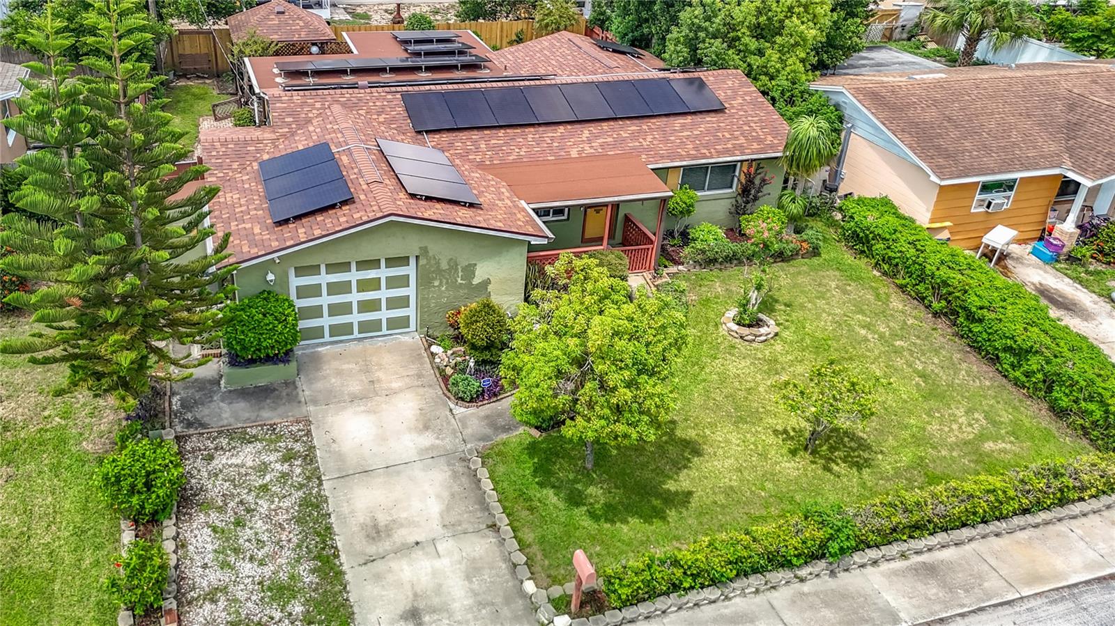 3641 WELLINGTON DR — photo 3