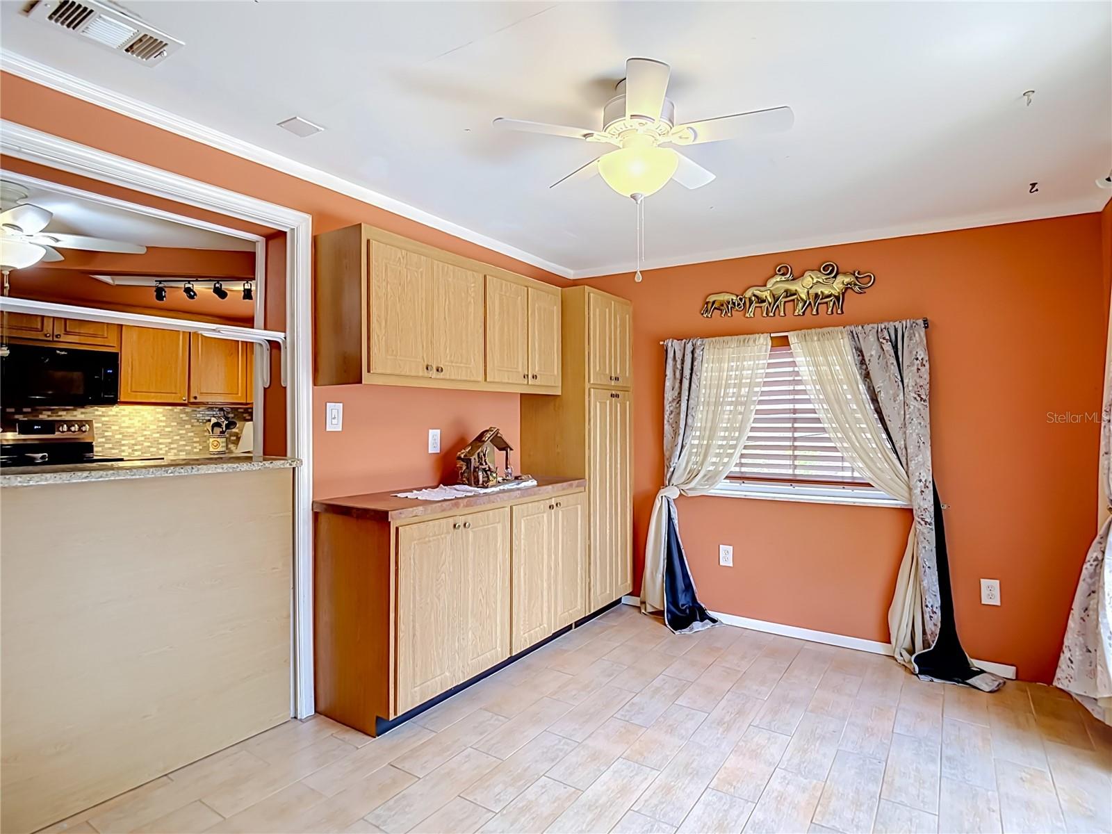 3641 WELLINGTON DR — photo 33