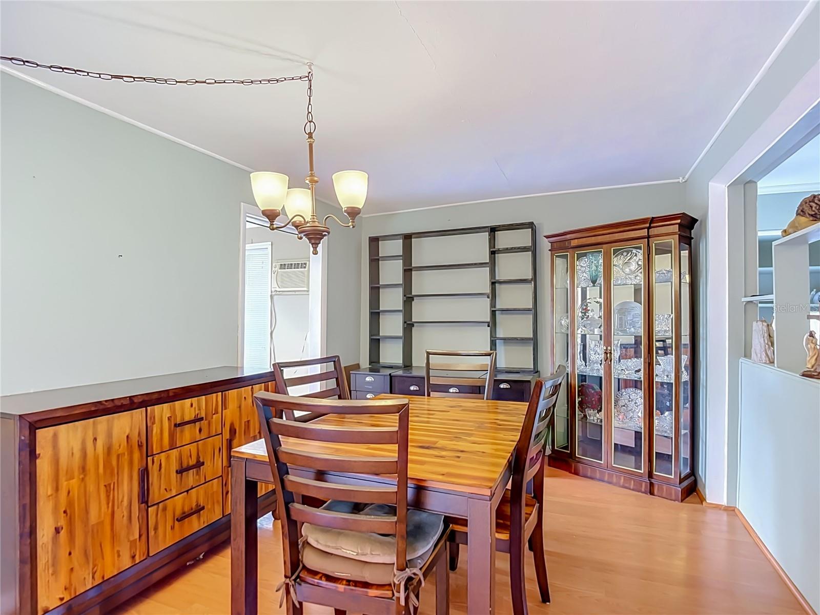 3641 WELLINGTON DR — photo 31